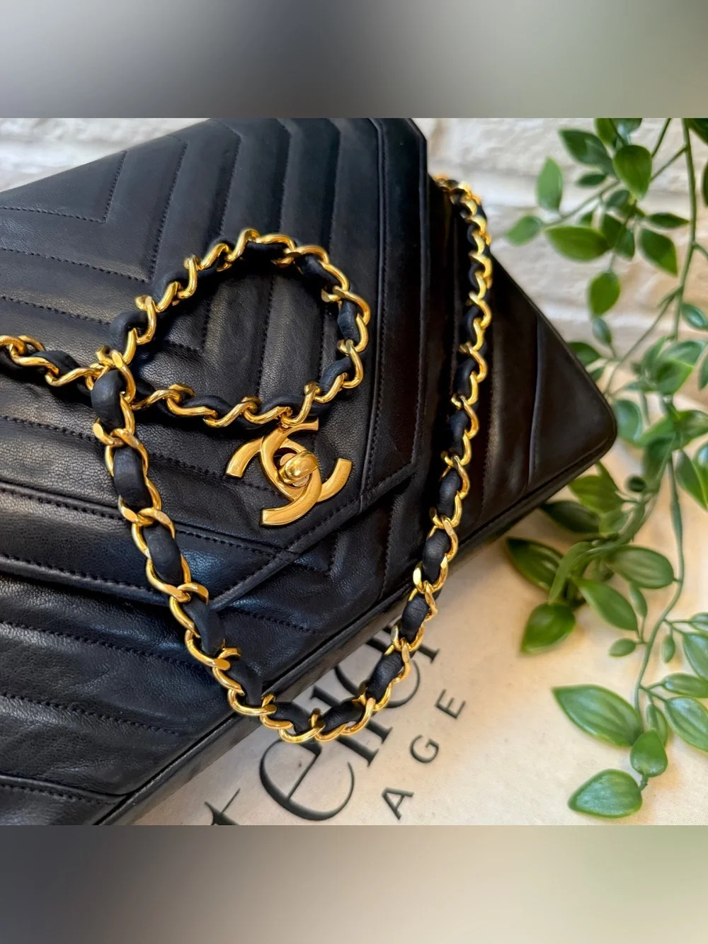 CHANEL Rare Early‑80s Chevron Lambskin Turnlock Envelope Bag 24K Gold‑Plated